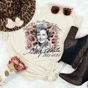 Betty White Tee